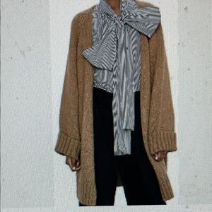 Zara oversized wool knit Tan Women's long open Sweater with folded cuff